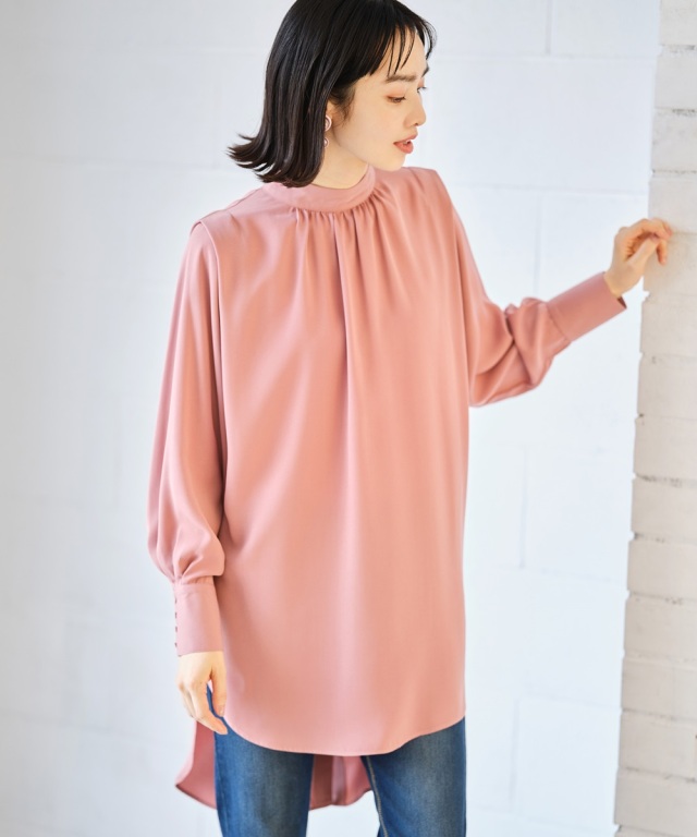 ショルダータックチュニックブラウス《2021 SPRING BLOUSE COLLECTION》