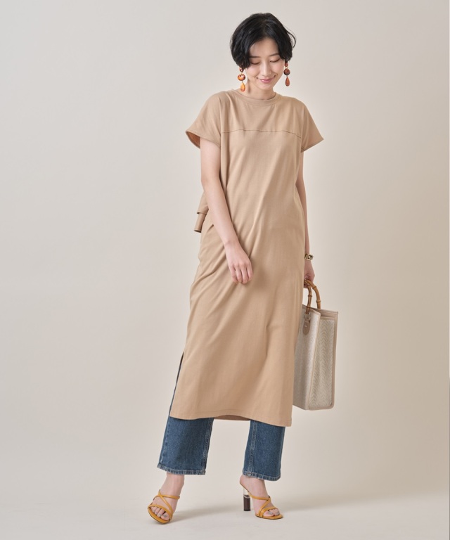 後ろペプラムワンピース