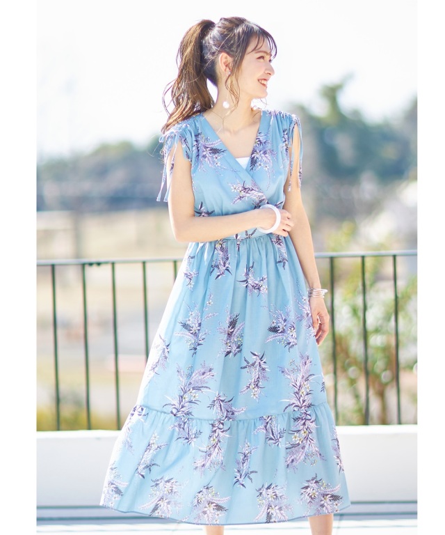 成瀬愛里さん着用】フラワーブーケプリントワンピース 