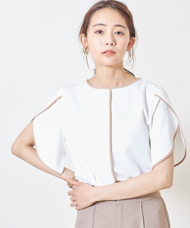 パイピングブラウス