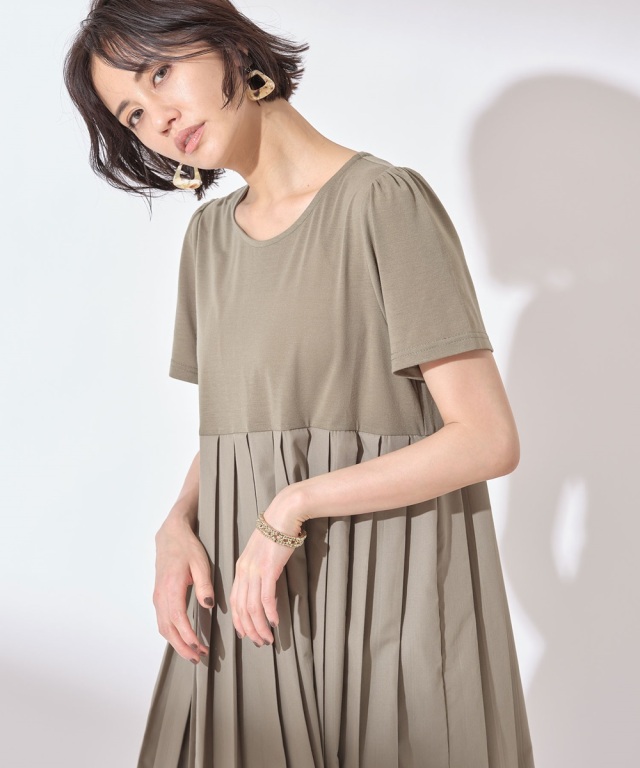 【美品】レキサミ黒 半袖 カットソーワンピース プリーツ レディース ワンピース Tシャツ カットソー 半袖 スリット