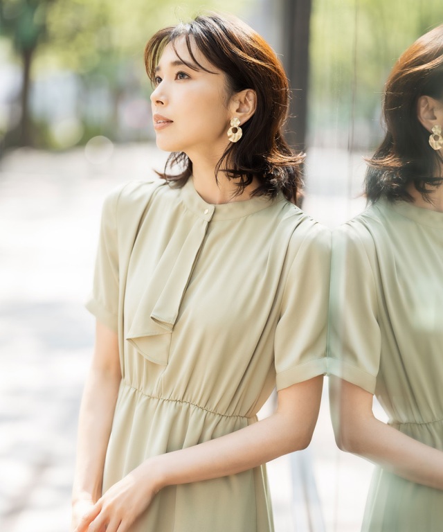 ボウタイライクとろみワンピース　《Occasion Dress》