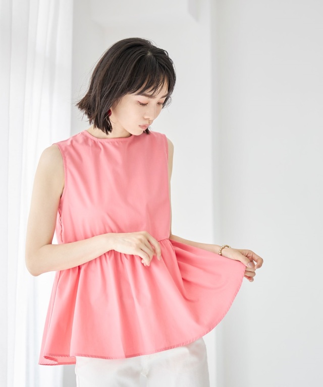 小林有里さん着用】ノースリーブペプラムブラウス