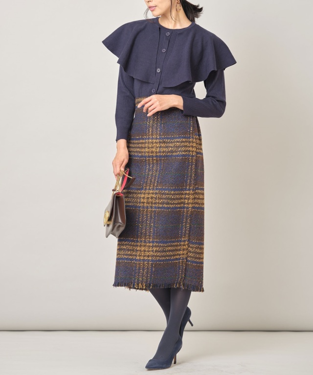 フロントボタンケープ風ニット 