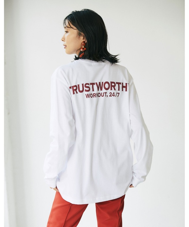 前後ロゴプリントT 《7outfit feel Autumn》