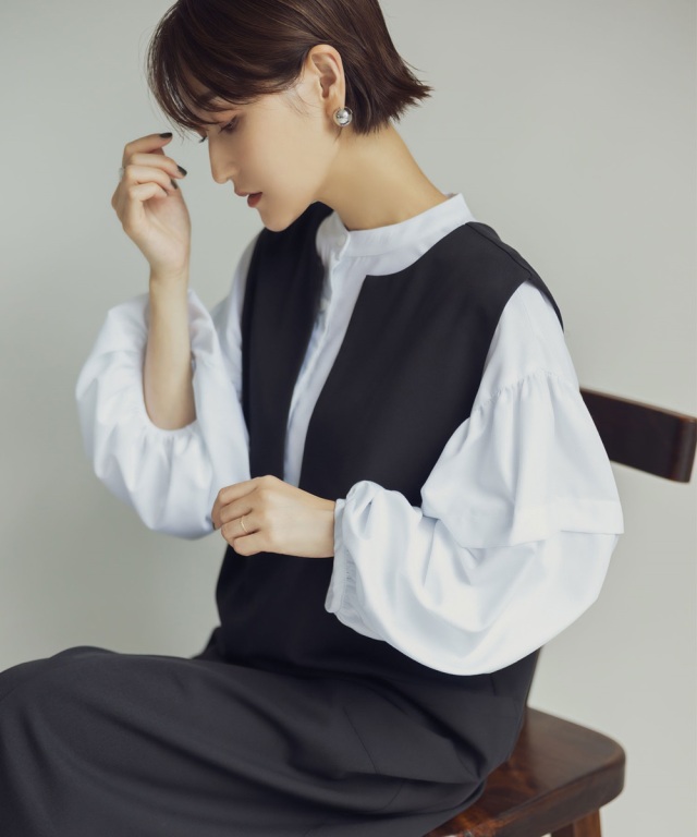 金子麻貴さん着用》ボリュームスリーブシャツ