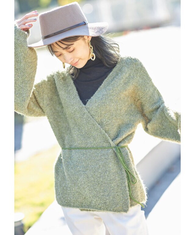 ブークレカシュクールニット