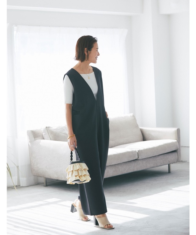 キーネックサロペット