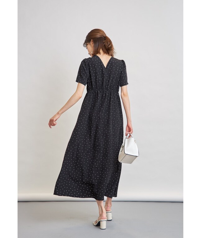 美品　23区　半袖ロングワンピース　ドット　総柄　シルク混　ネイビー　近年タグ 美品 23区 半袖ロングワンピース ドット 総柄 シルク混 ネイビー