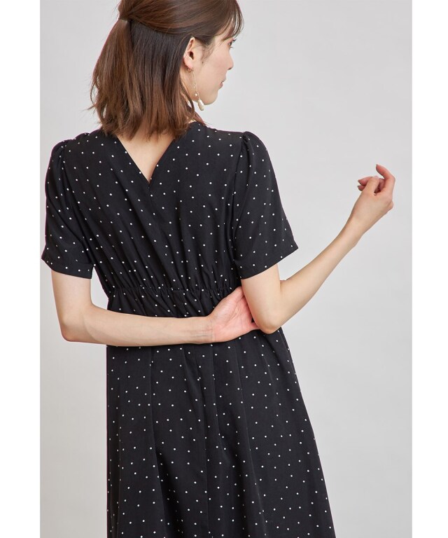 美品　23区　半袖ロングワンピース　ドット　総柄　シルク混　ネイビー　近年タグ 美品 23区 半袖ロングワンピース ドット 総柄 シルク混 ネイビー