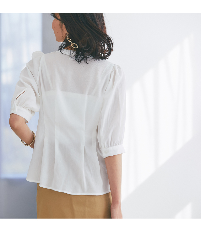 ウエストタックブラウス