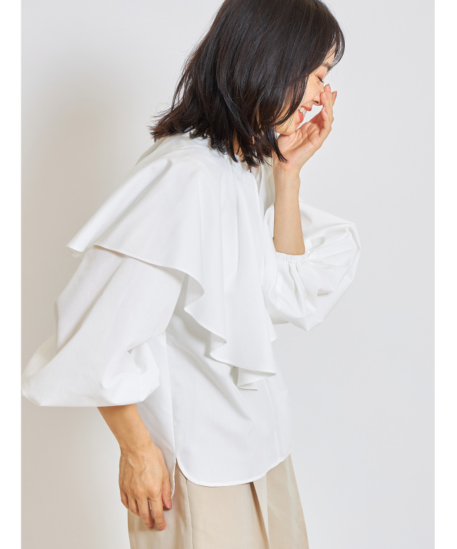 akiki ケープブラウス 即完売 akiki ケープブラウスの通販 by m's shop｜ラクマ