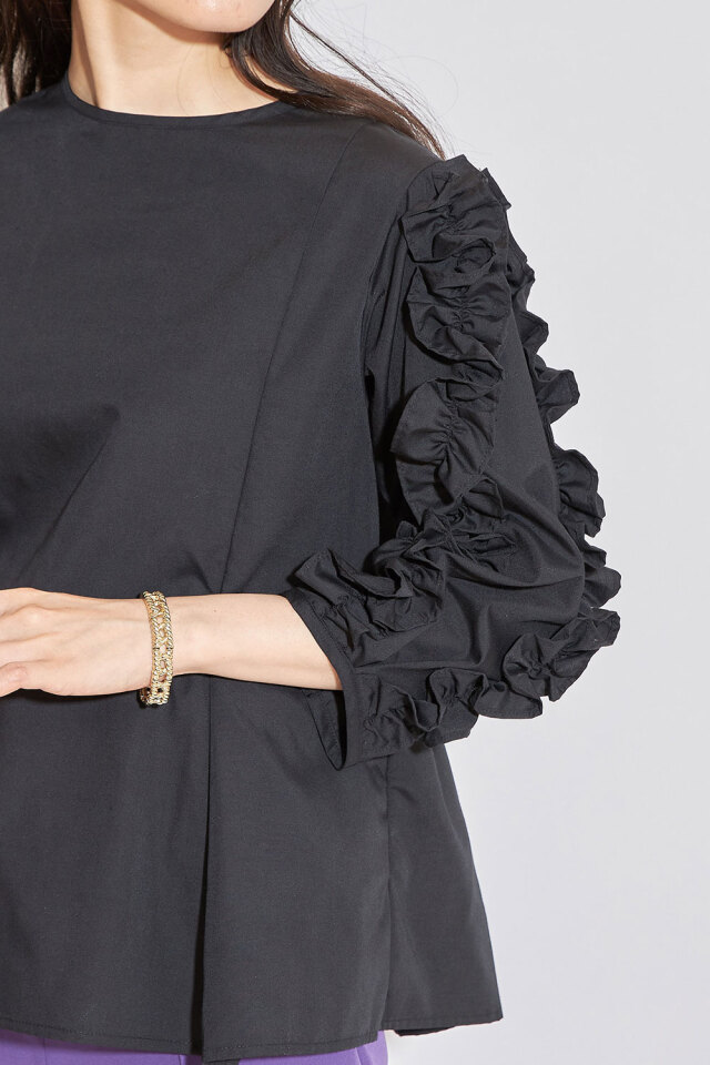 フリルスリーブブラウス