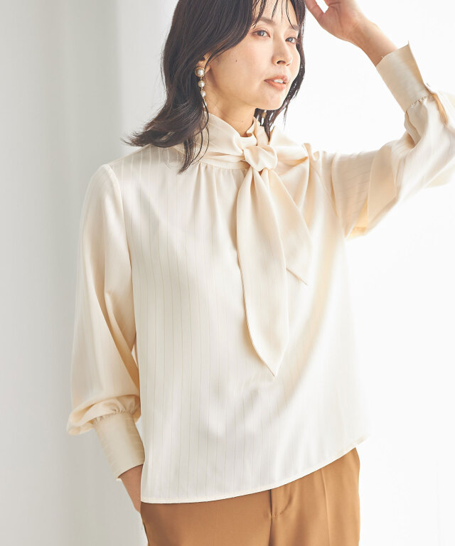 ✨新品未使用✨OHGA✨ボウタイブラウス✨ストライプ♡完売品♡翌日発送♡ ボウタイストライプブラウス