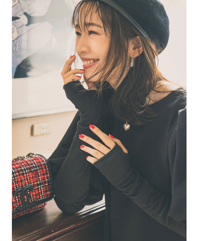 石井亜美さんコラボ】リブサムホールミニワンピース