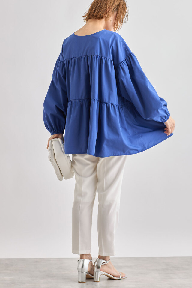 ティアードボリュームブラウス