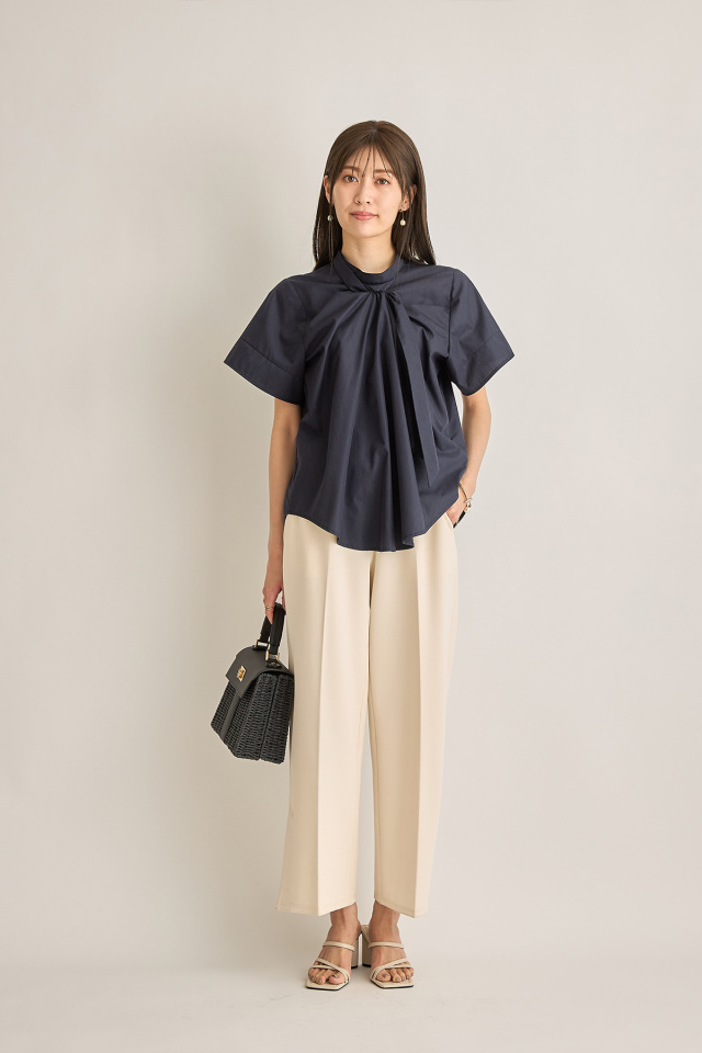 ドレープタイブラウス