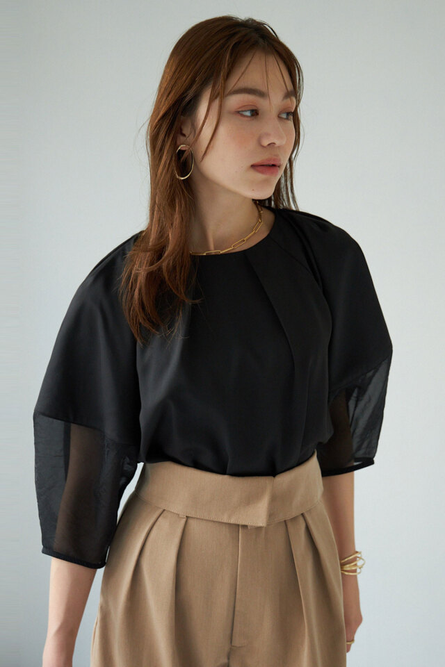 ドッキングスリーブブラウス※一部店舗のみ入荷