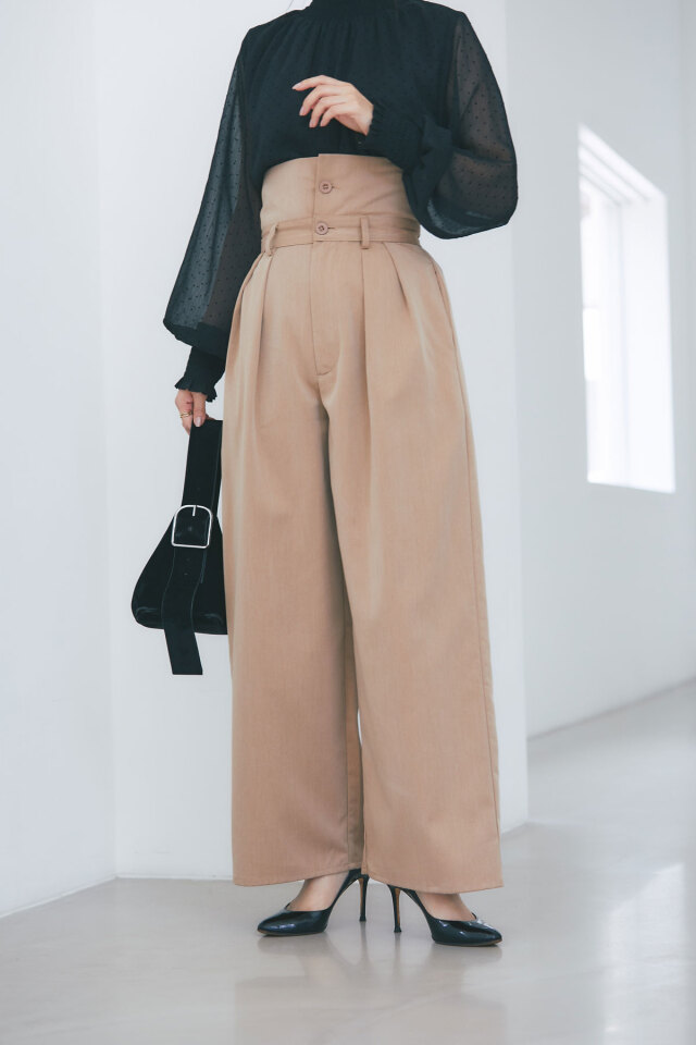 【Takakoさん着用】ウエストデザインタックワイドパンツ※一部店舗のみ入荷