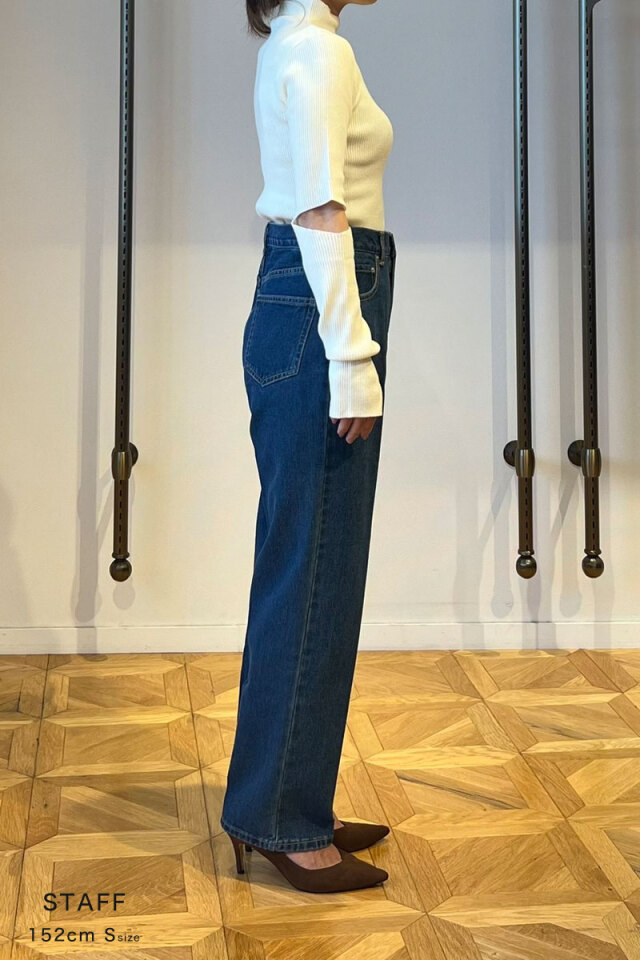 センタープレスストレートデニムパンツ