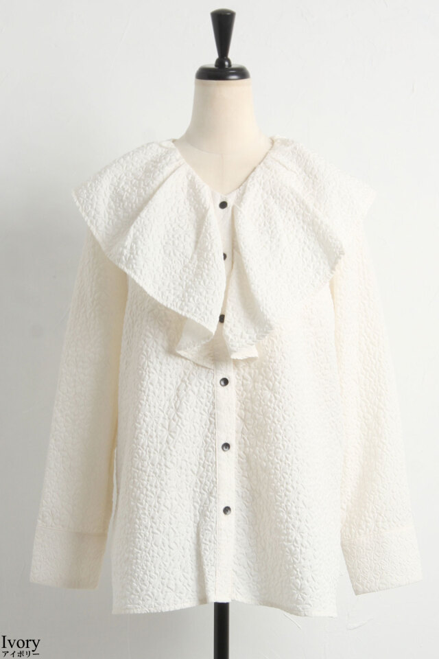 【美品・半額以下】TIARAふくれジャカードブラウス セール】 ふくれジャガード半袖ブラウス （シャツ・ブラウス
