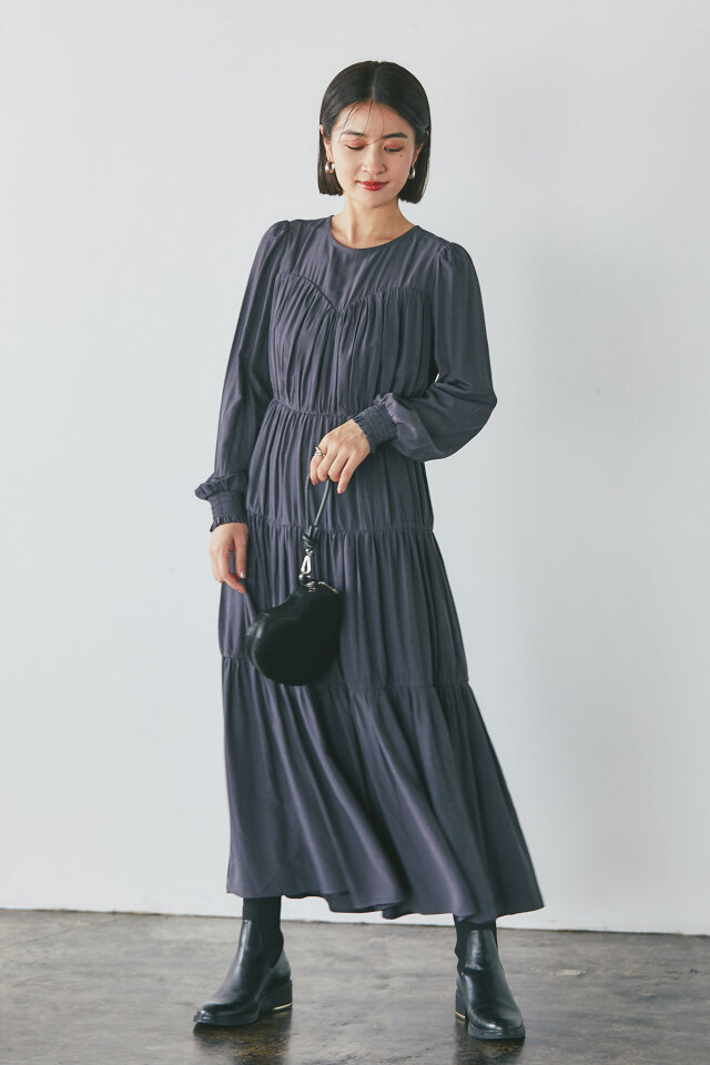 アドーア　ディスチャージプリントワンピース　ベージュ　定価7万 アドーア ディスチャージプリントワンピース ベージュ 定価7万