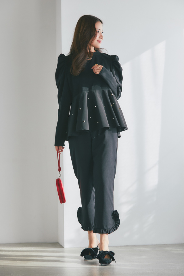 丸山真菜さん着用】ヘムフリルテーパードパンツ