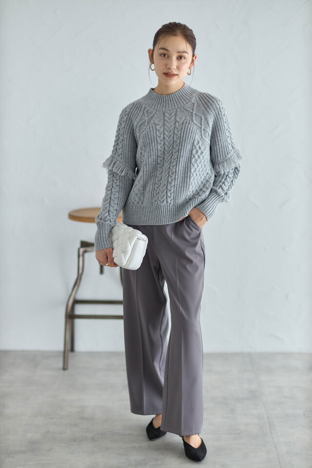 フリンジケーブルニットプルオーバー