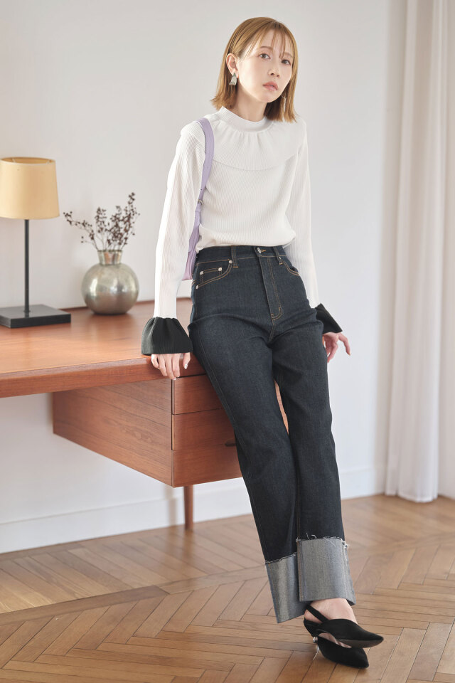 フリルネックベルスリーブニットプルオーバー