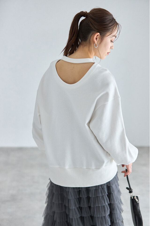 バックオープン裏毛プルオーバー