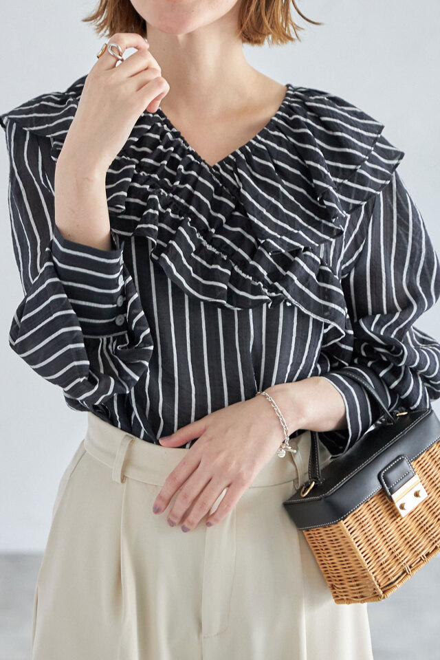 nR ブラックリネンラッフルブラウス ブラックリネン＊＊ | 表参道店 | nest Robe Shop Blog | nest Robe
