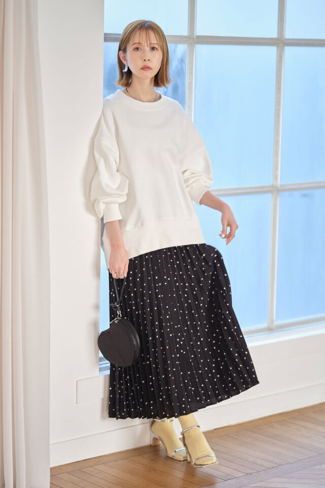 バックオープン裏毛プルオーバー