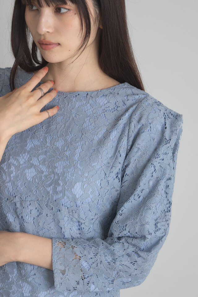 ショルダーコンシャスIラインレースワンピース