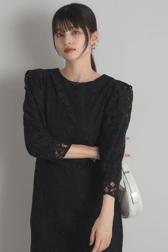 ショルダーコンシャスIラインレースワンピース