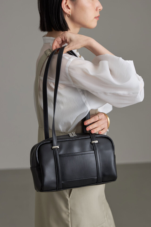 井桁弘恵さん着用】ボックススクエアバッグ