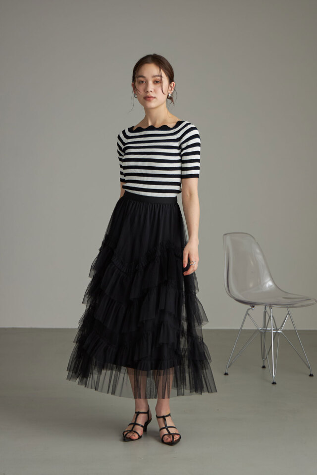 アシンメトリーフリルチュールスカート