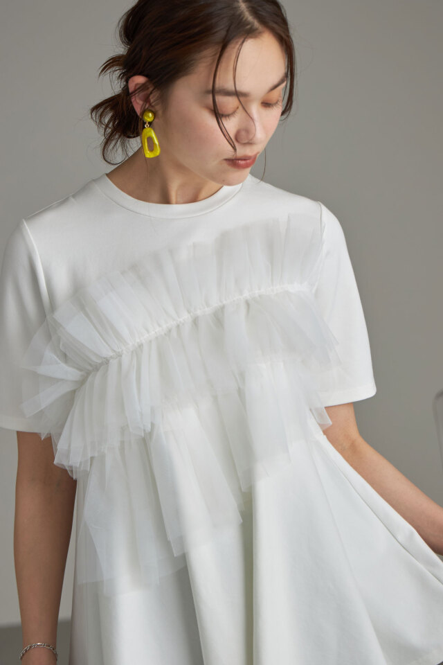sheller フリル付き イエローチュニック ノースリーブ sheller フリル付き イエローチュニック ノースリーブ - メルカリ