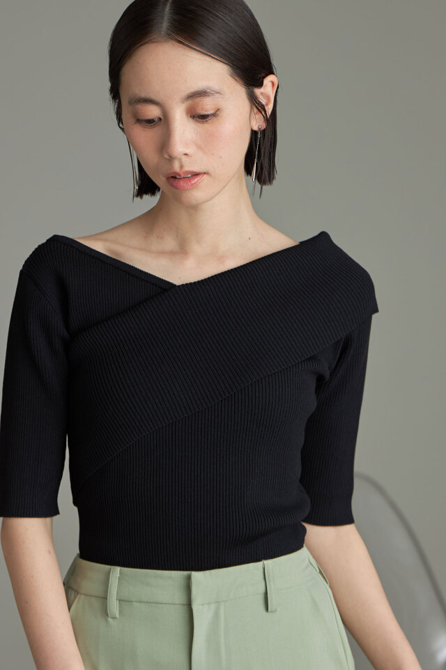 COURREGES オフショルダー半袖 オフショルダー Courreges(クレージュ) トップス(レディース