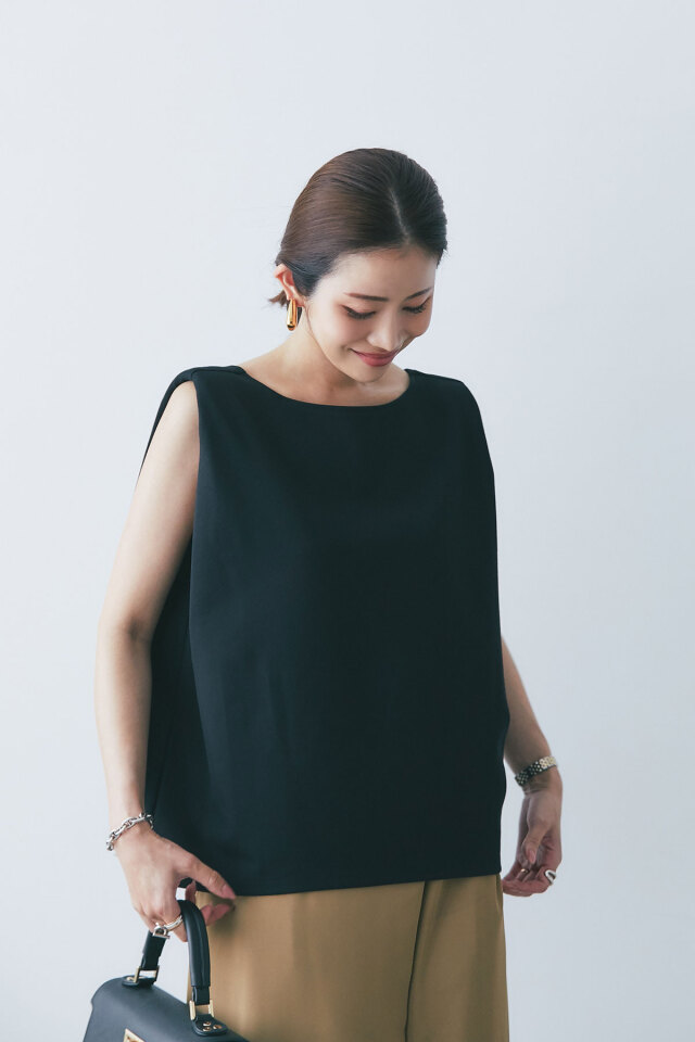 mana maruyamaさんコラボ】バックドットチュールタックTシャツ 