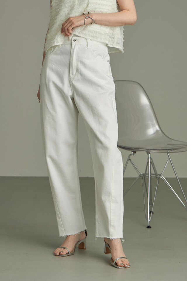 カーヴィーデニム