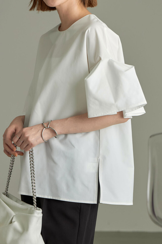 神山まりあさん着用】タックボリュームスリーブブラウス