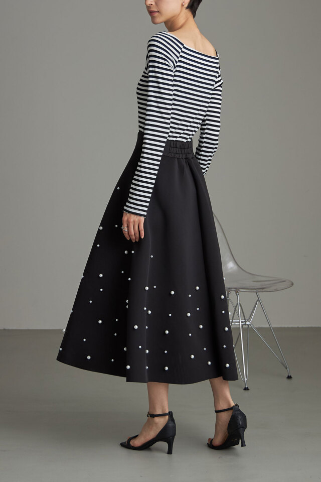 パールボンディングフレアスカート