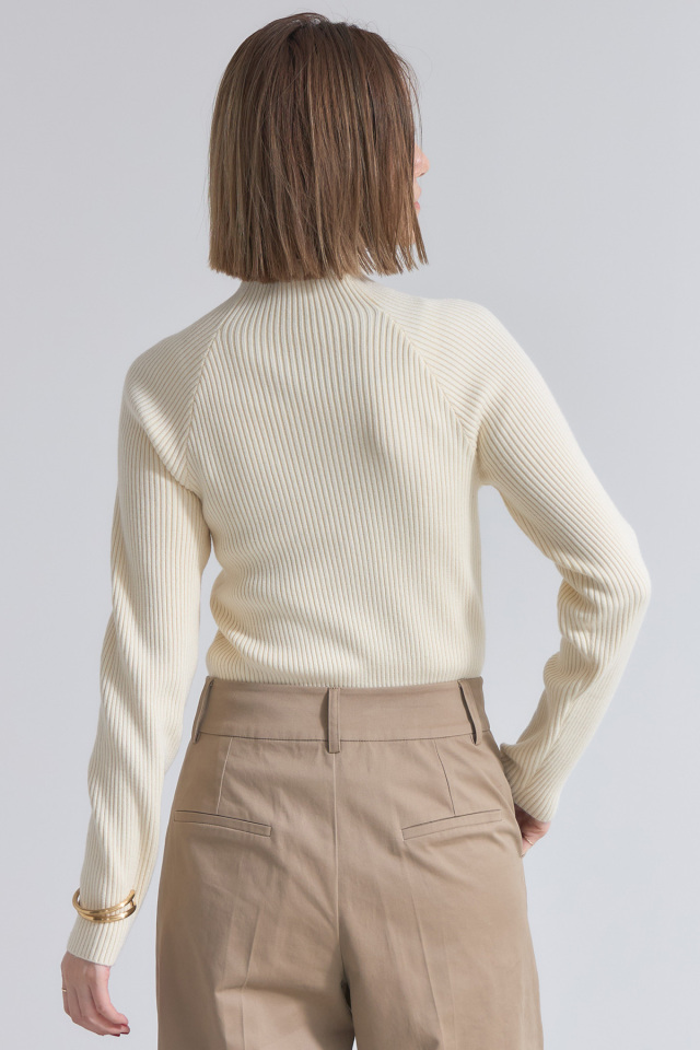 3Dリブタートルニットプルオーバー