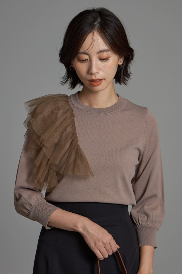 ☆美品☆ ルルウィルビー立体フリルバイカラープルオーバー ☆美品☆ ルルウィルビー立体フリルバイカラープルオーバー