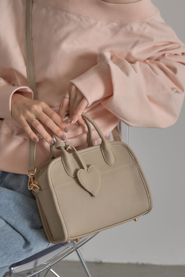 冨張愛さんコラボ】ハートチャームミニボストンバッグ 