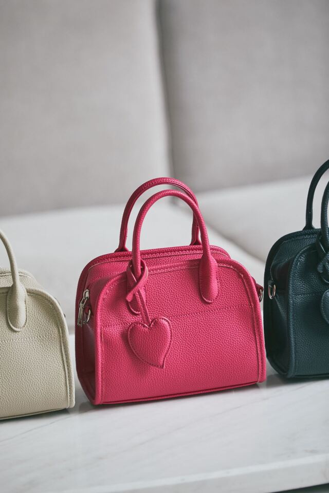 冨張愛さんコラボ】ハートチャームミニボストンバッグ 