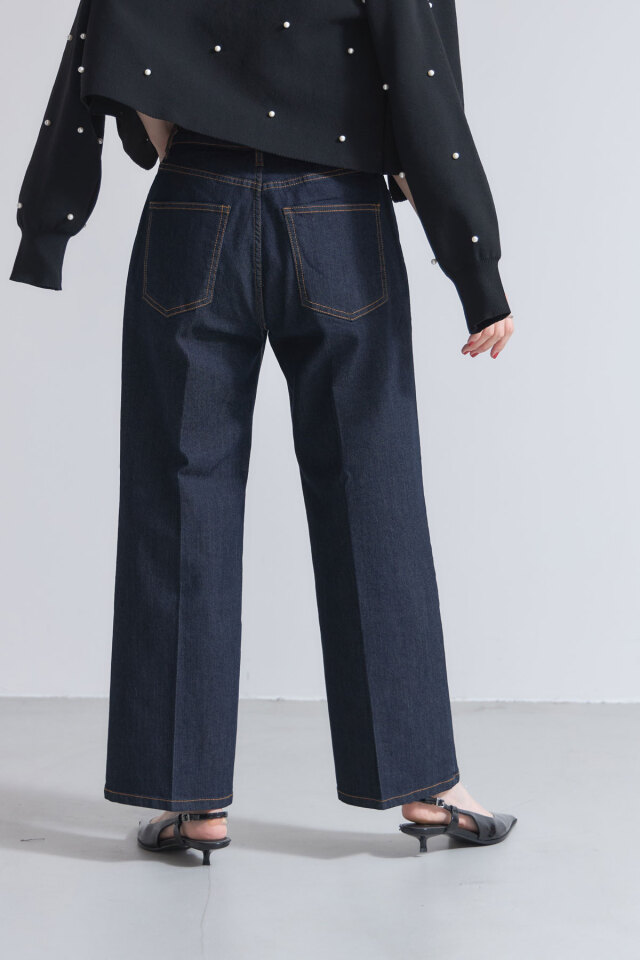 ストレッチストレートデニムパンツ