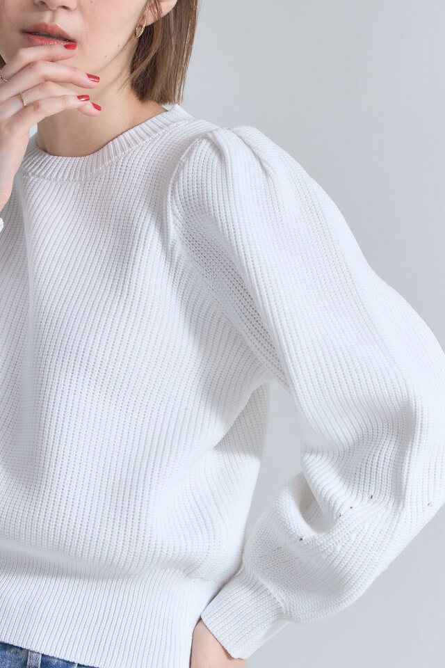 クロップドスポンジニットプルオーバー