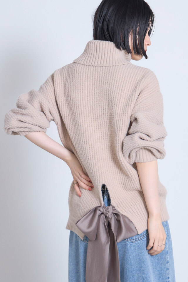 バックリボンケーブルニットプルオーバー