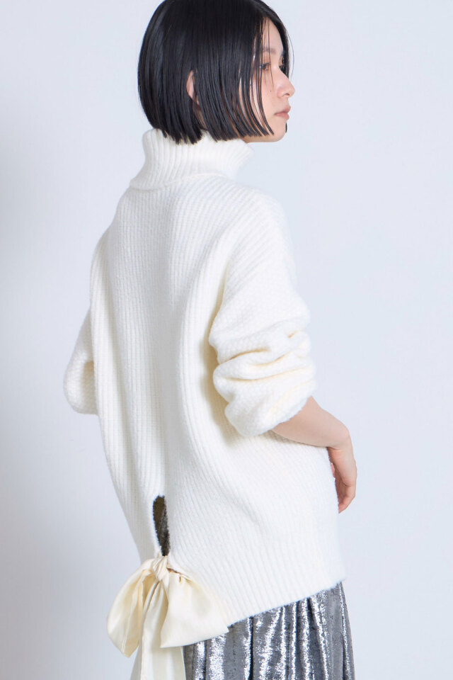 バックリボンケーブルニットプルオーバー